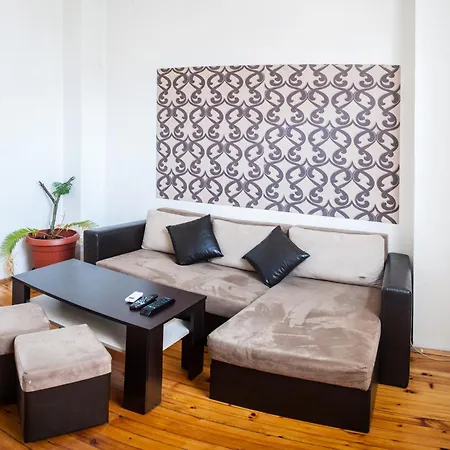 Center With Workspace & Wifi Near Metro Station