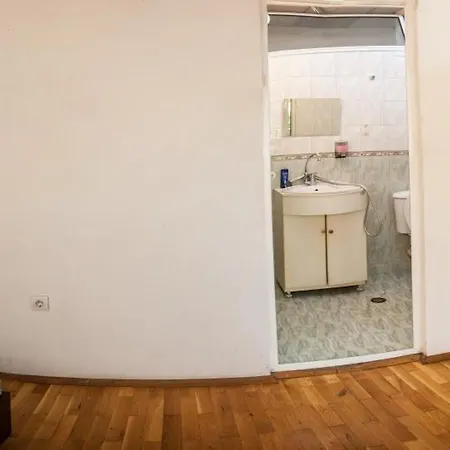 Center With Workspace & Wifi Near Metro Station * София