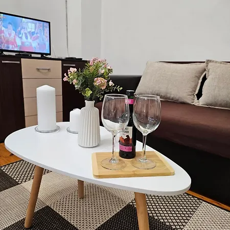 Center With Workspace & Wifi Near Metro Station София