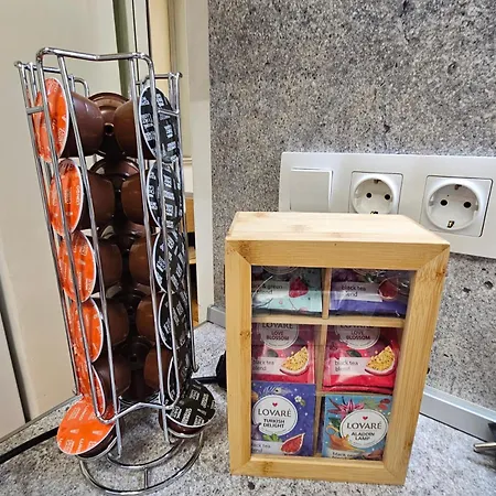 Center With Workspace & Wifi Near Metro Station *