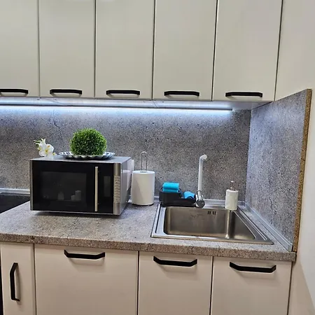 Апартаменты Center With Workspace & Wifi Near Metro Station
