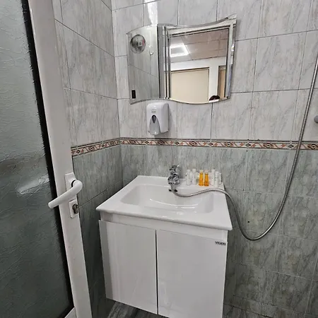Center With Workspace & Wifi Near Metro Station