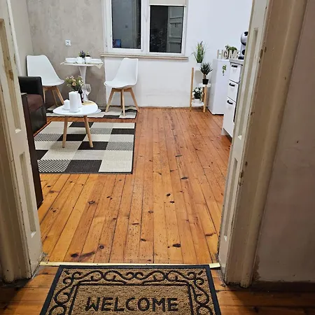 Center With Workspace & Wifi Near Metro Station Апартаменты *